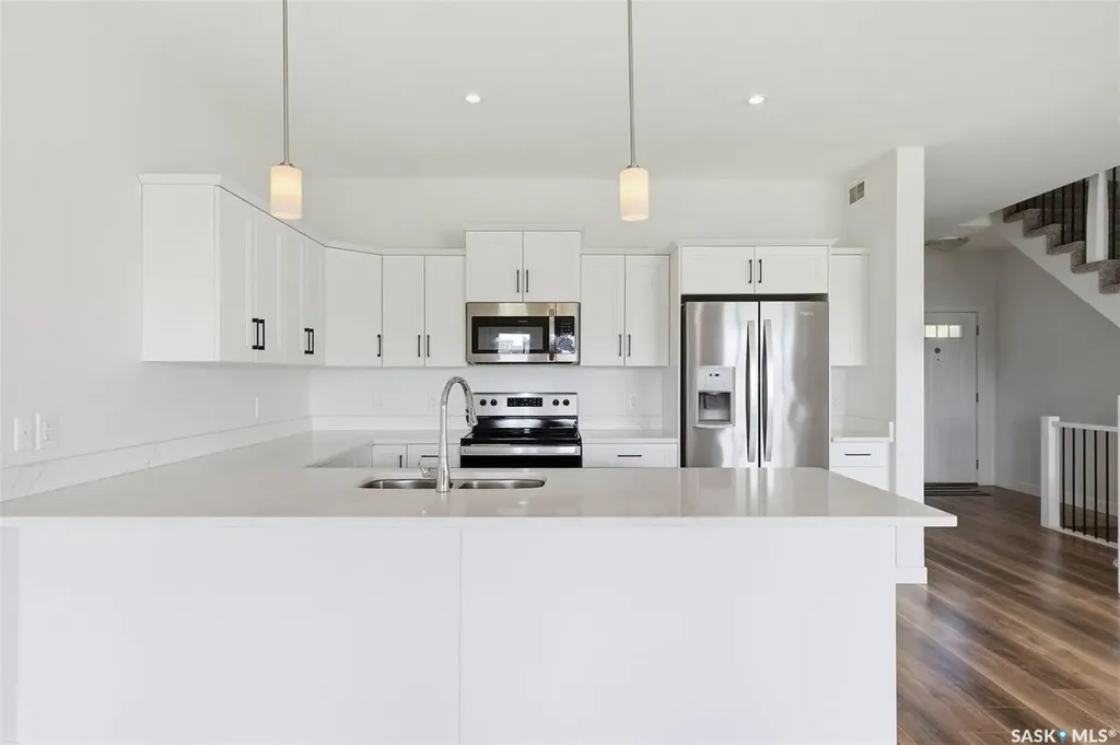 830 Kensington Boulevard Saskatoon SK S7L 6H1