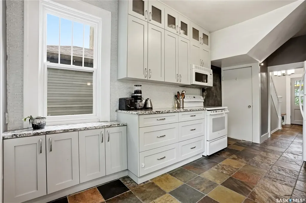 2124 Argyle Street Regina SK S4T 3S9
