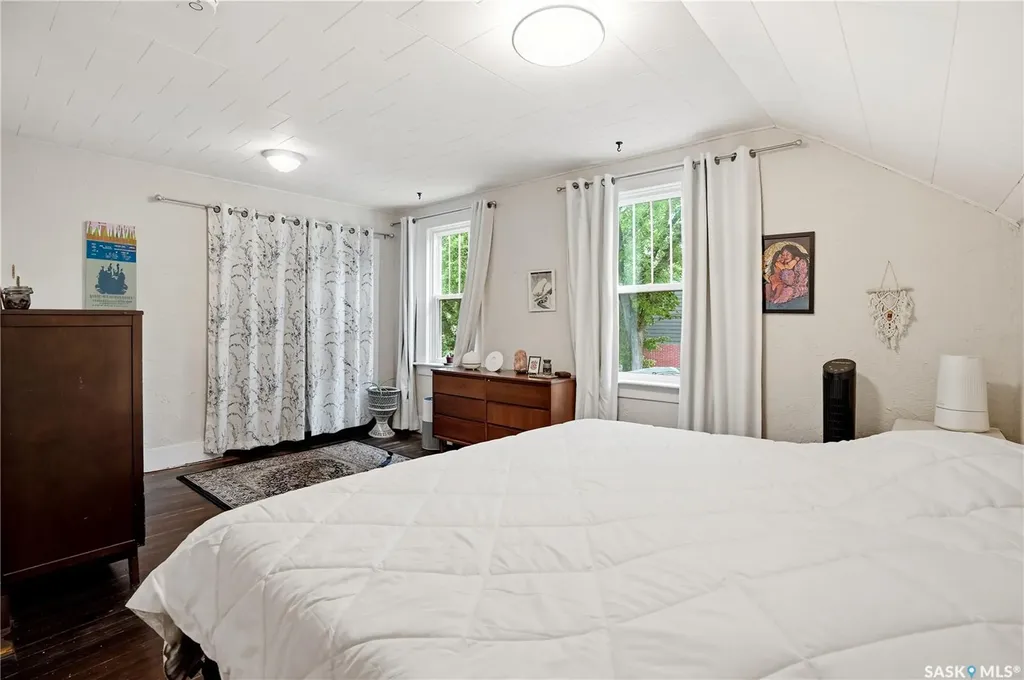 2124 Argyle Street Regina SK S4T 3S9