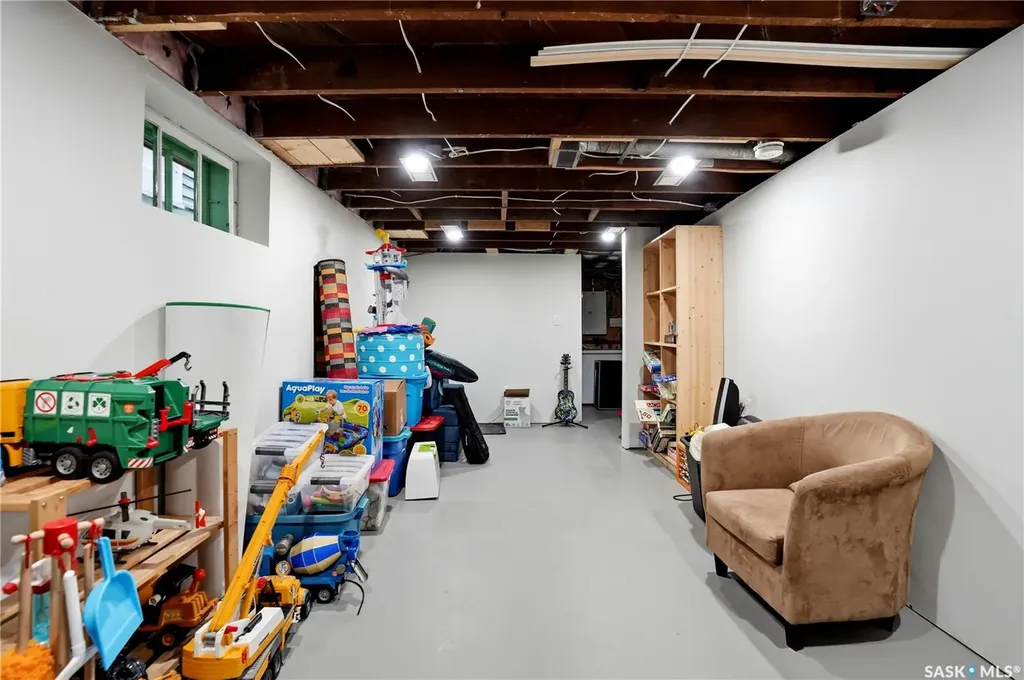 2124 Argyle Street Regina SK S4T 3S9