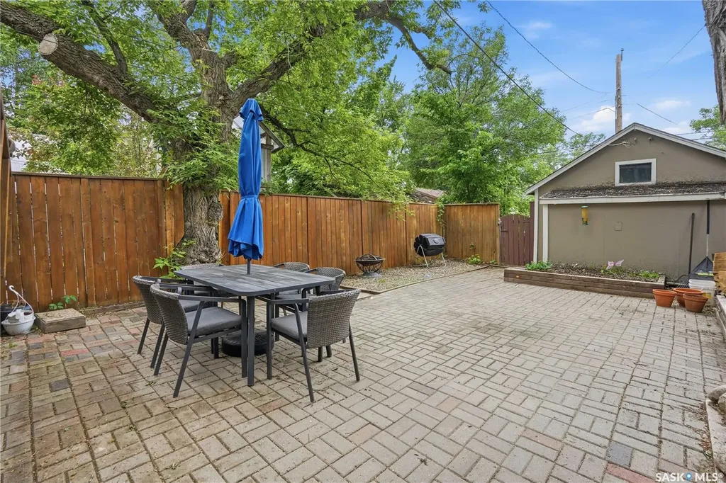 2124 Argyle Street Regina SK S4T 3S9
