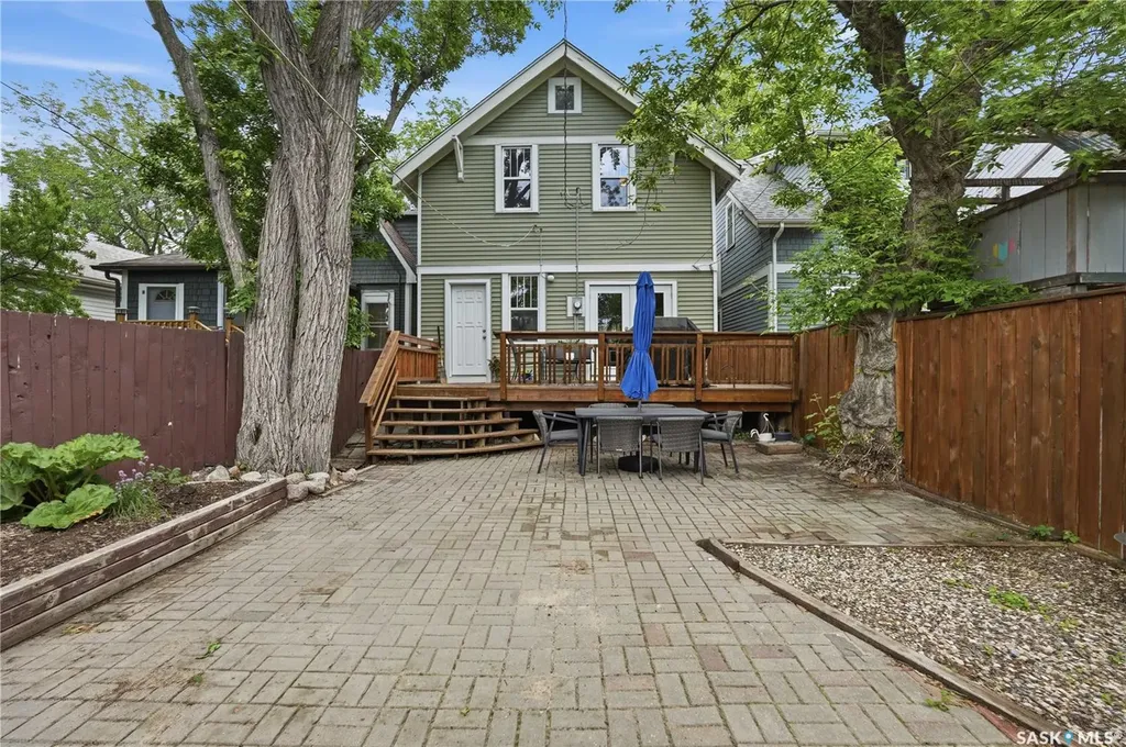 2124 Argyle Street Regina SK S4T 3S9