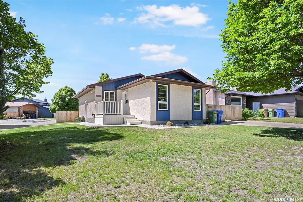 3331 Parkland Drive E Regina SK S4V 1V7