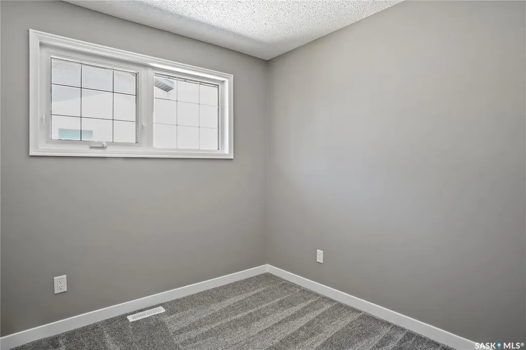 3331 Parkland Drive E Regina SK S4V 1V7