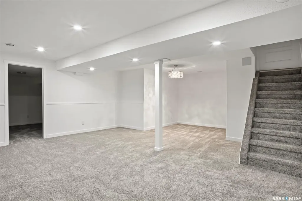 3331 Parkland Drive E Regina SK S4V 1V7