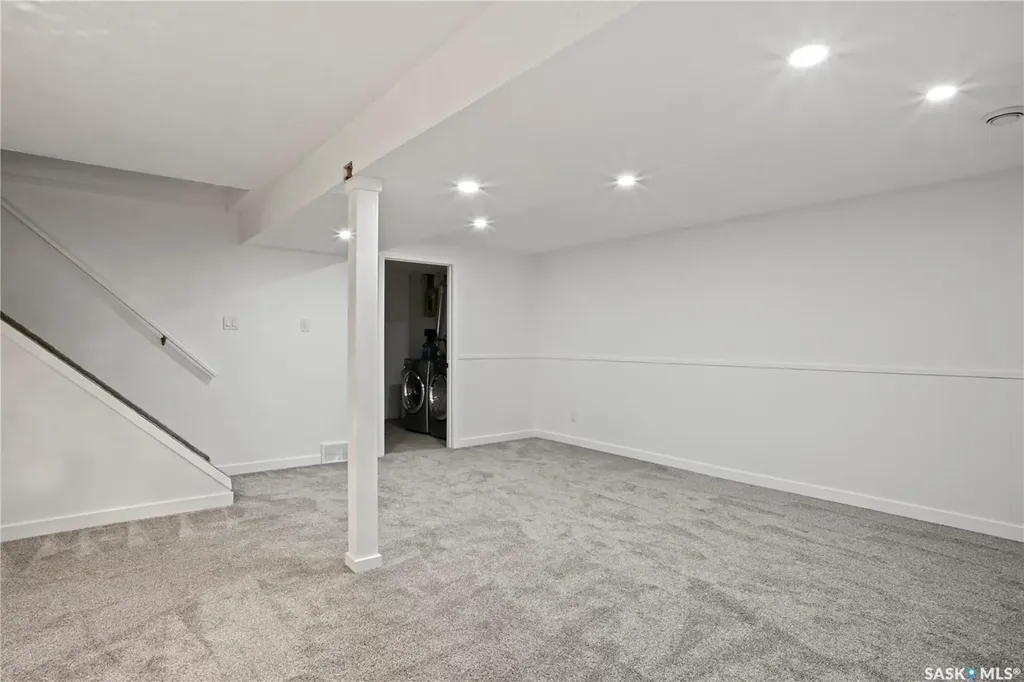 3331 Parkland Drive E Regina SK S4V 1V7