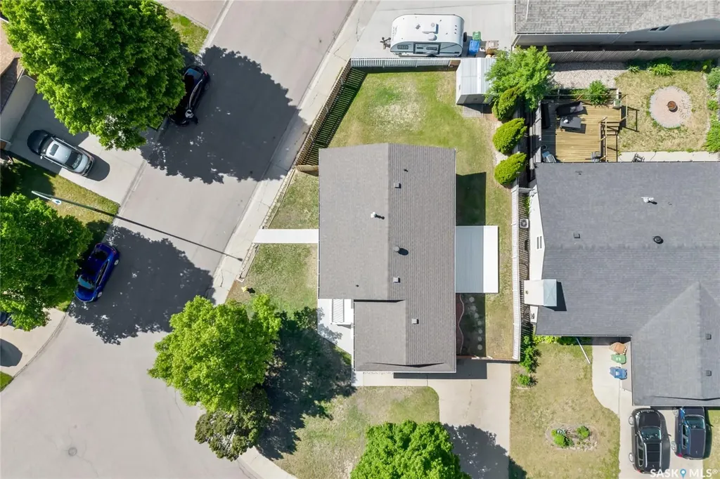 3331 Parkland Drive E Regina SK S4V 1V7