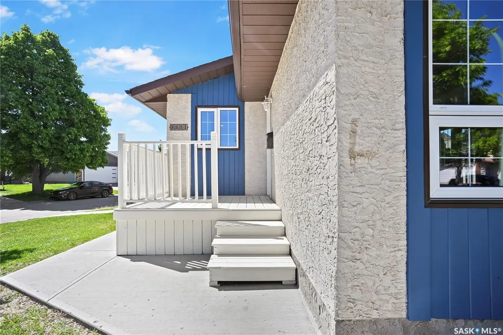 3331 Parkland Drive E Regina SK S4V 1V7