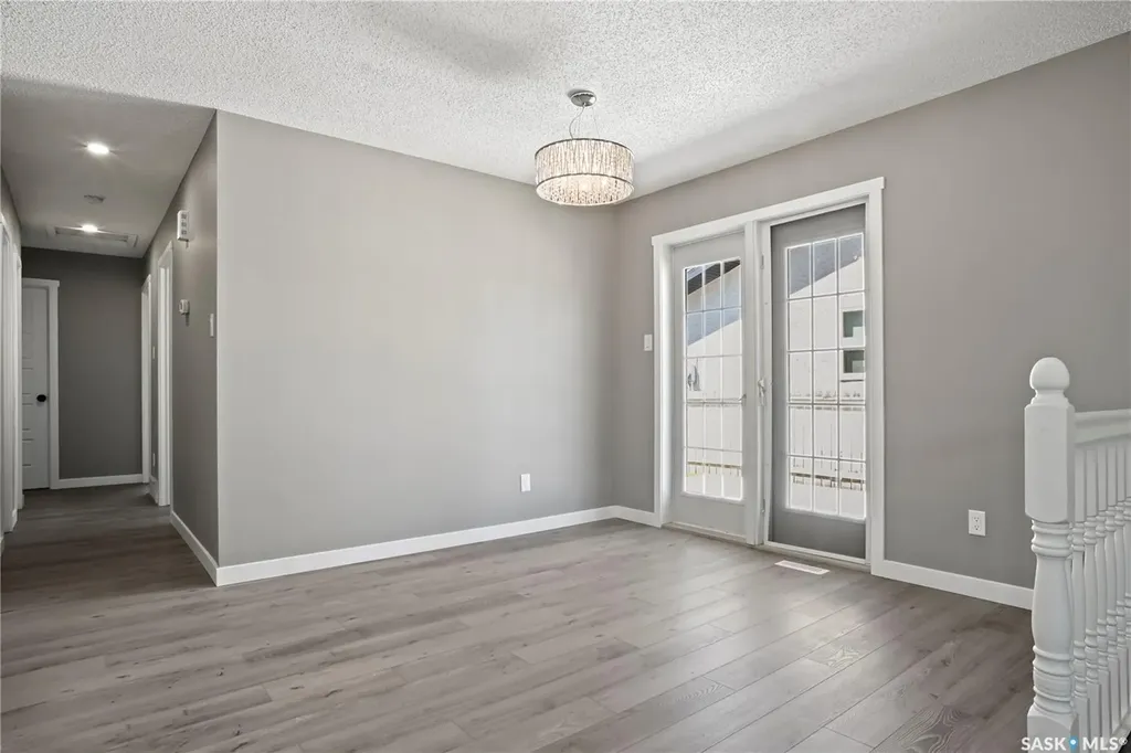 3331 Parkland Drive E Regina SK S4V 1V7