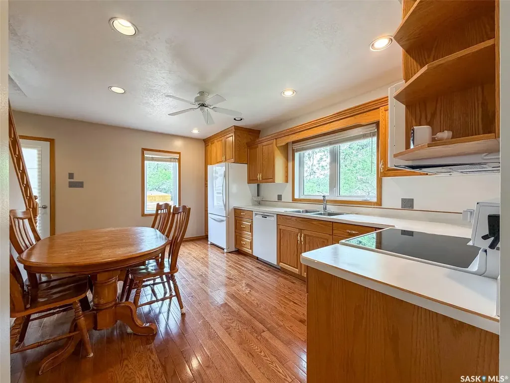 692 2nd Street E Shaunavon SK S0N 2M0