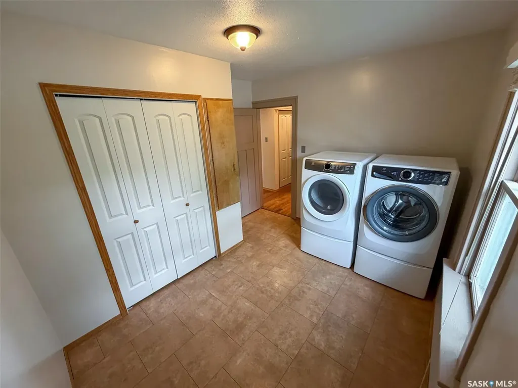 692 2nd Street E Shaunavon SK S0N 2M0