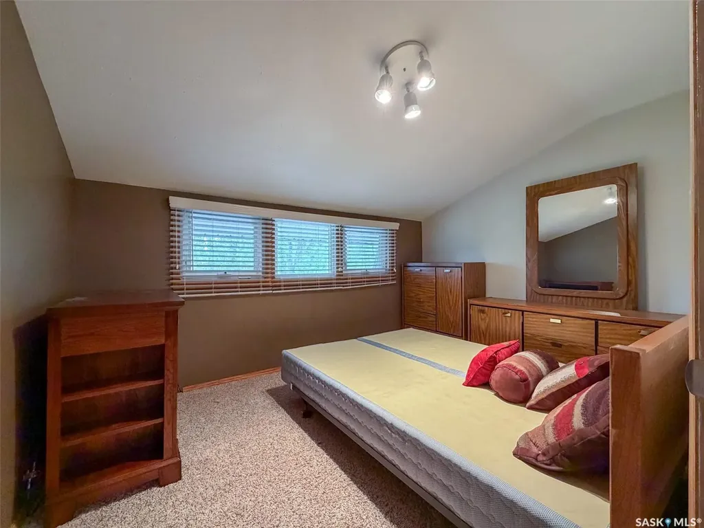 692 2nd Street E Shaunavon SK S0N 2M0