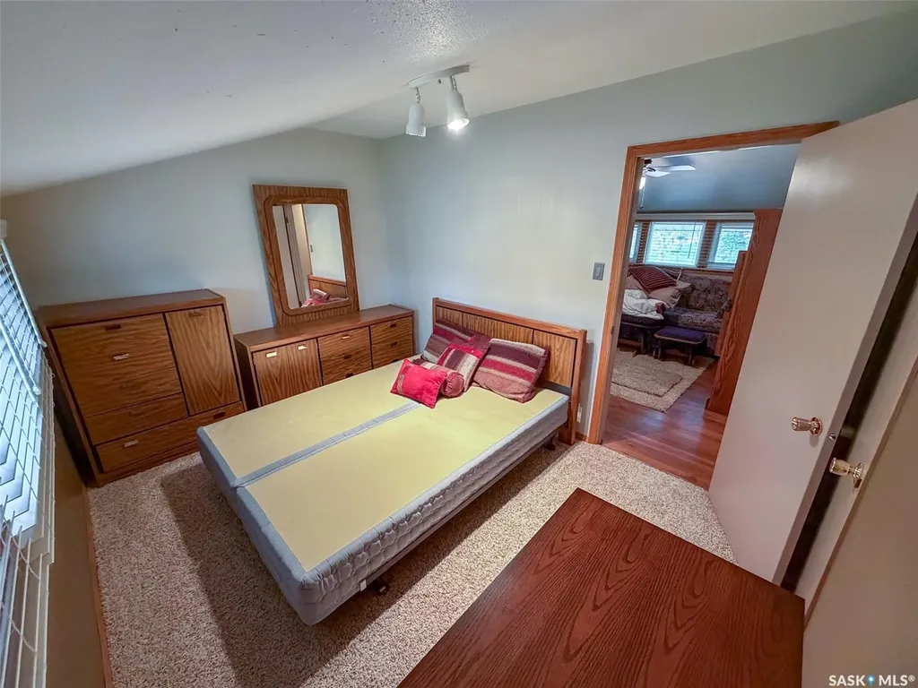692 2nd Street E Shaunavon SK S0N 2M0