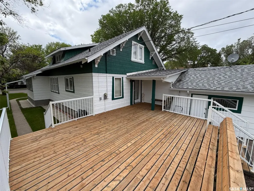 692 2nd Street E Shaunavon SK S0N 2M0