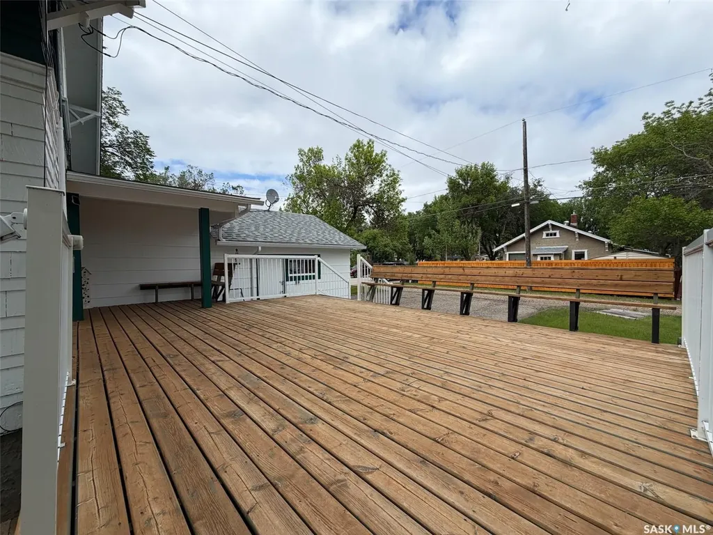 692 2nd Street E Shaunavon SK S0N 2M0
