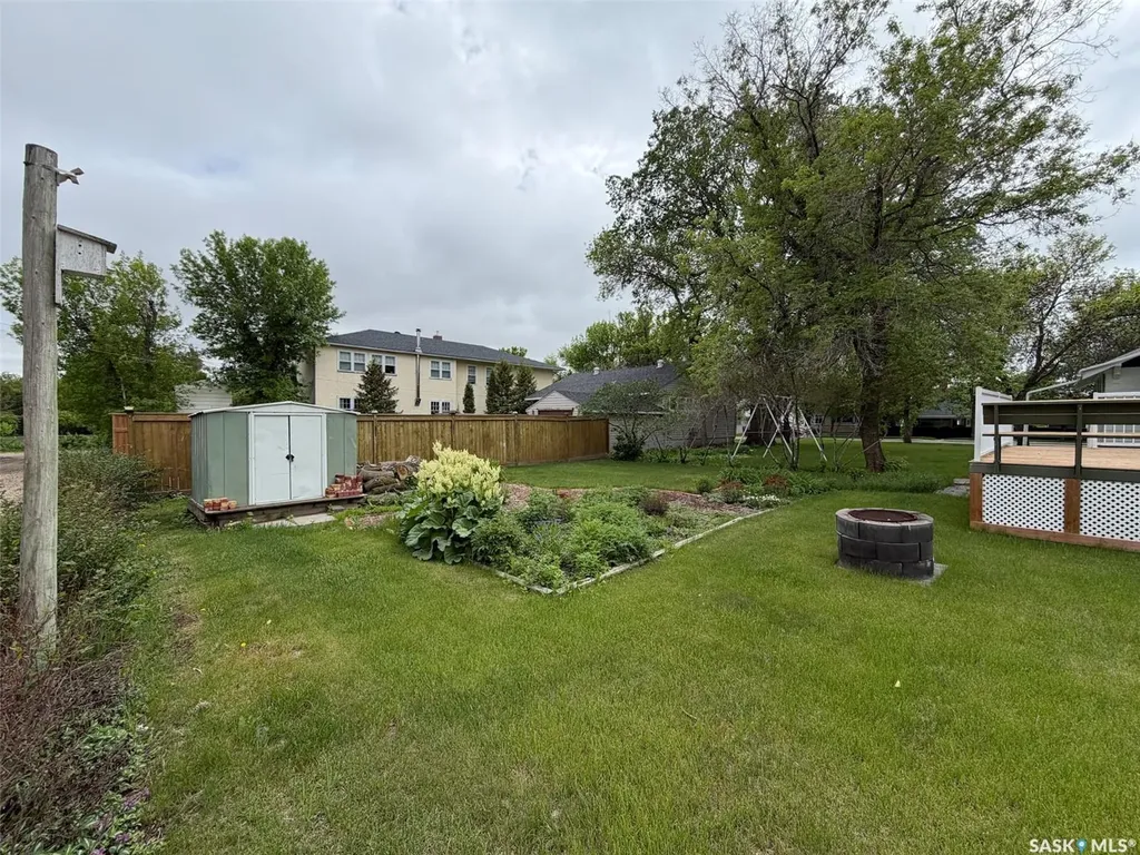 692 2nd Street E Shaunavon SK S0N 2M0