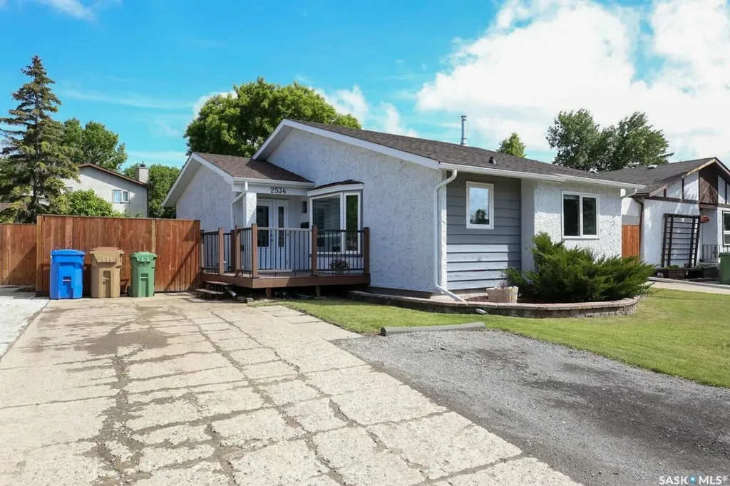 2534 7th Avenue E Regina SK S4N 5T4