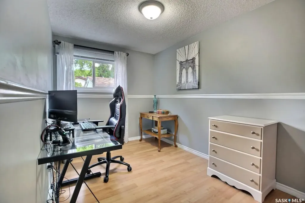 2534 7th Avenue E Regina SK S4N 5T4