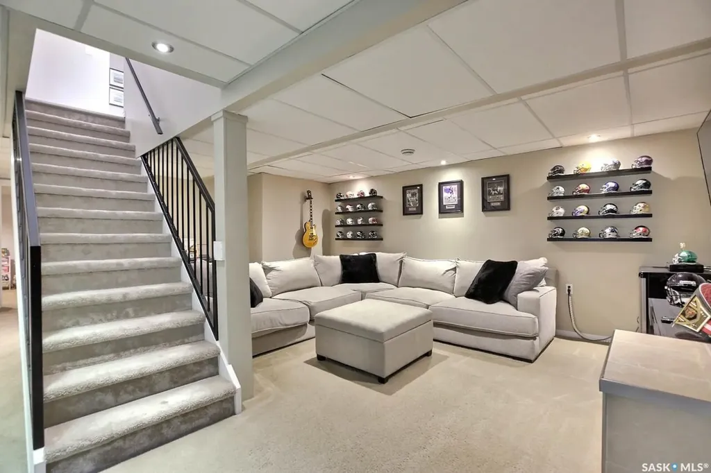 2534 7th Avenue E Regina SK S4N 5T4