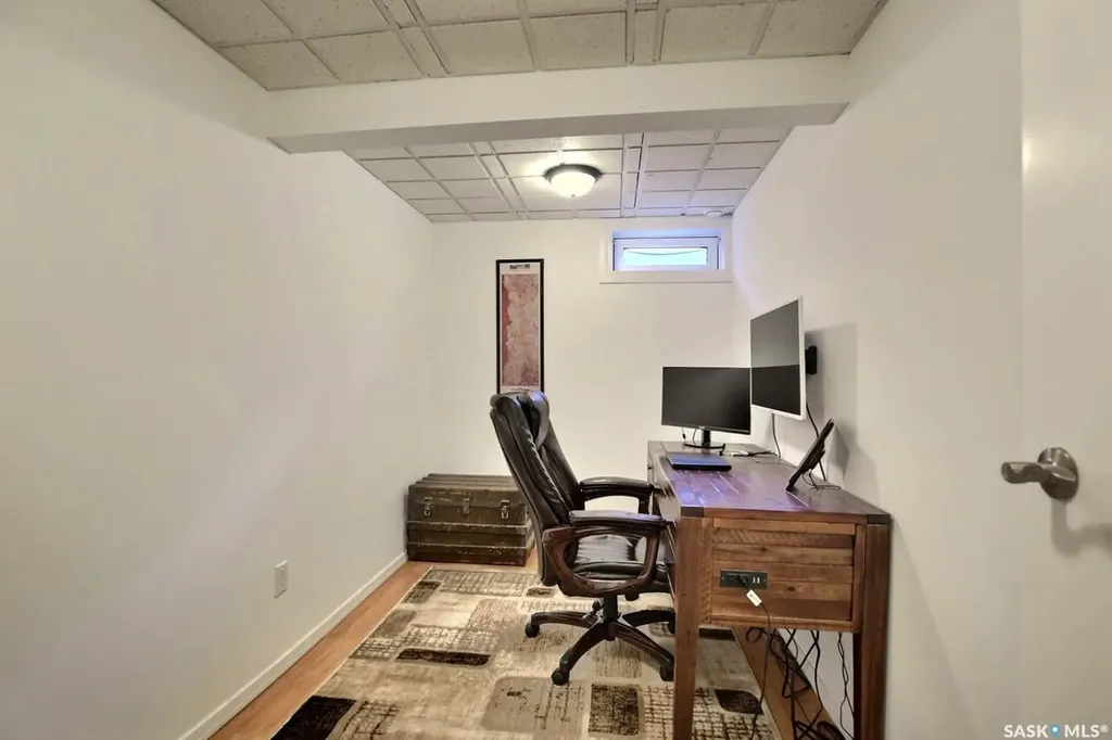 2534 7th Avenue E Regina SK S4N 5T4