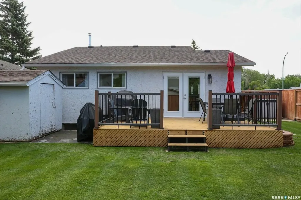 2534 7th Avenue E Regina SK S4N 5T4