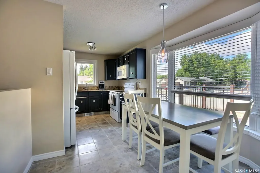 2534 7th Avenue E Regina SK S4N 5T4