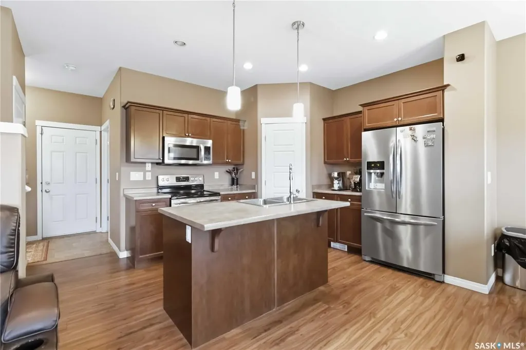 510 Sutter Crescent Saskatoon SK S7T 0R4