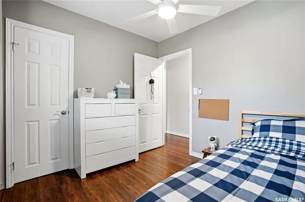 38 Ellison Crescent Regina SK S4R 4V5