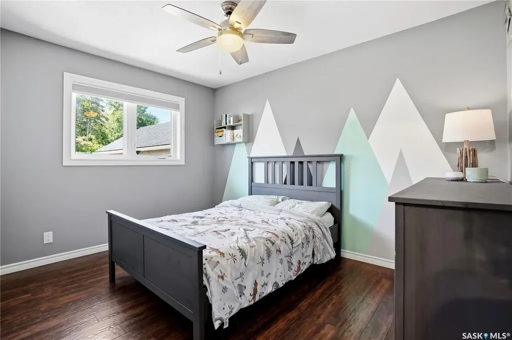 38 Ellison Crescent Regina SK S4R 4V5