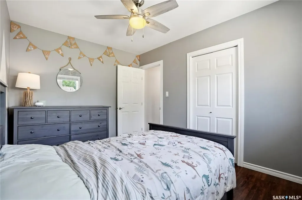 38 Ellison Crescent Regina SK S4R 4V5