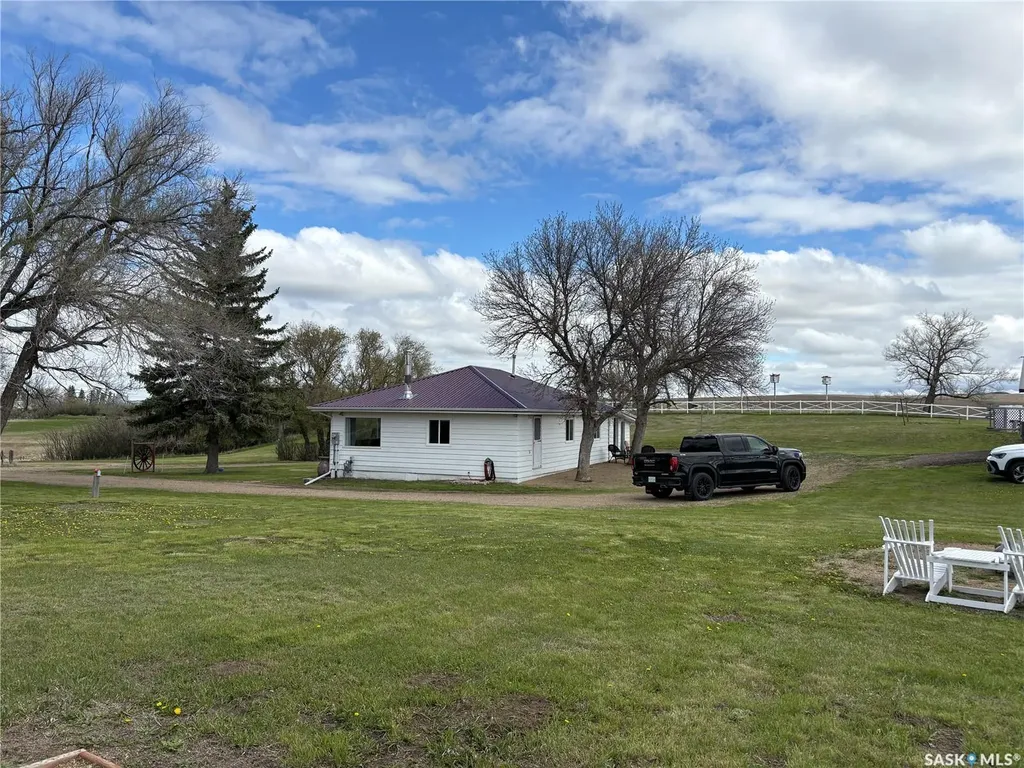 229 Calgary Street Ernfold SK S0H 1K0