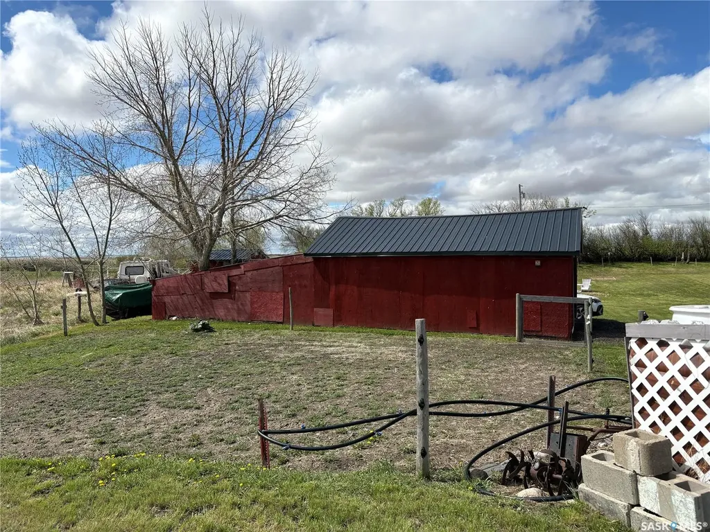 229 Calgary Street Ernfold SK S0H 1K0