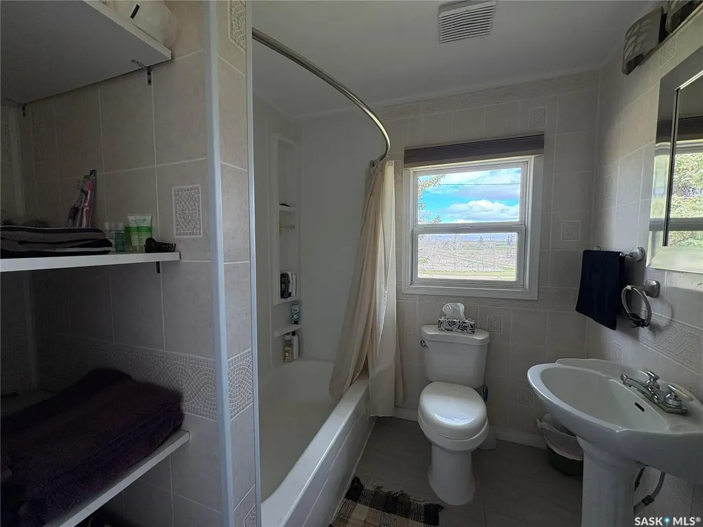 229 Calgary Street Ernfold SK S0H 1K0