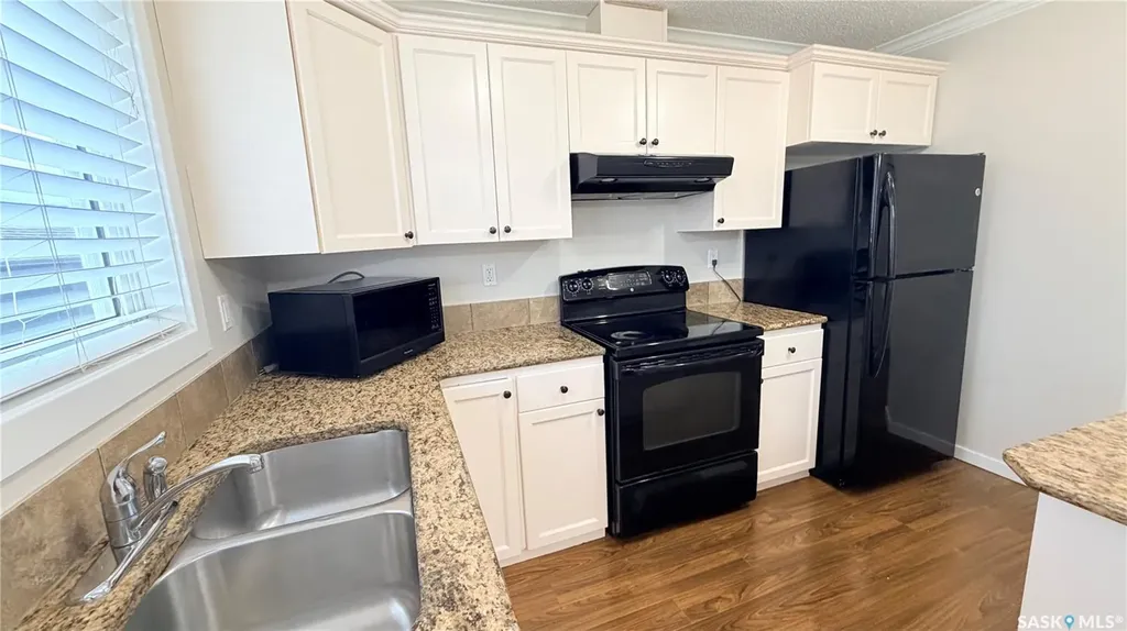 444 Coad Manor Saskatoon SK S7R 0K2
