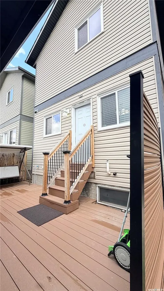 444 Coad Manor Saskatoon SK S7R 0K2