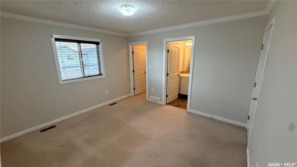 444 Coad Manor Saskatoon SK S7R 0K2