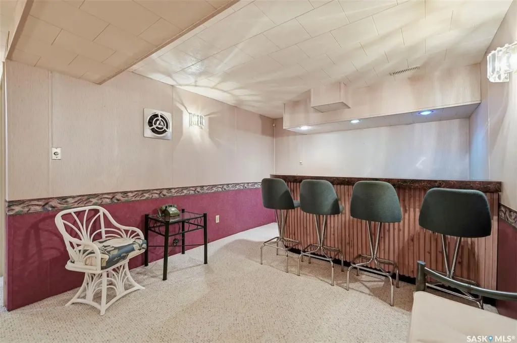 261 Assiniboine Drive Saskatoon SK S7K 4A3