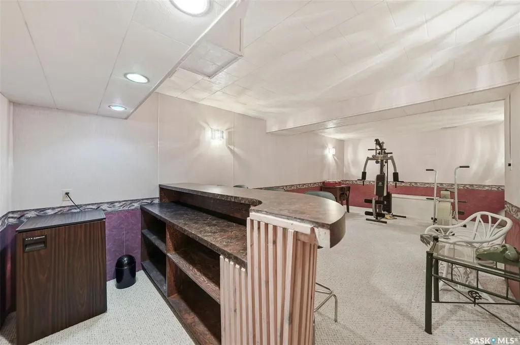 261 Assiniboine Drive Saskatoon SK S7K 4A3