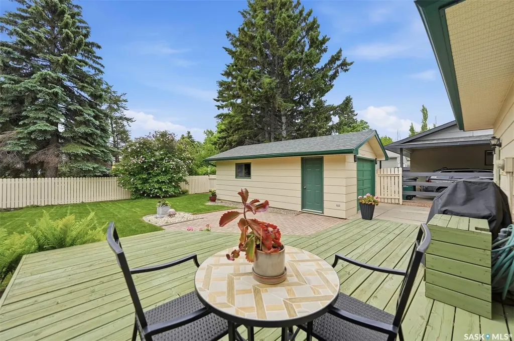 261 Assiniboine Drive Saskatoon SK S7K 4A3