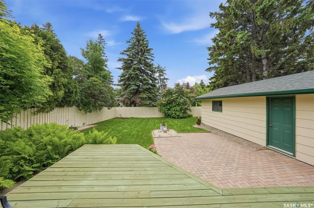 261 Assiniboine Drive Saskatoon SK S7K 4A3