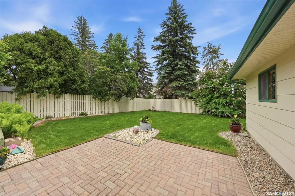 261 Assiniboine Drive Saskatoon SK S7K 4A3