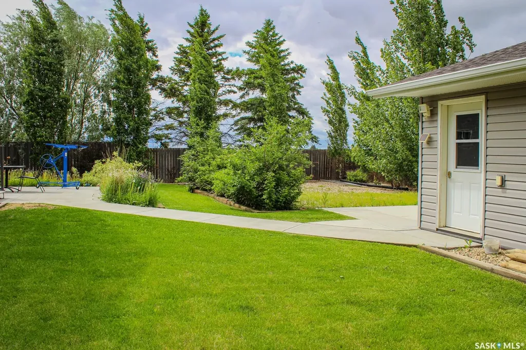 118 Babington Avenue W Melfort SK S0E 1A0