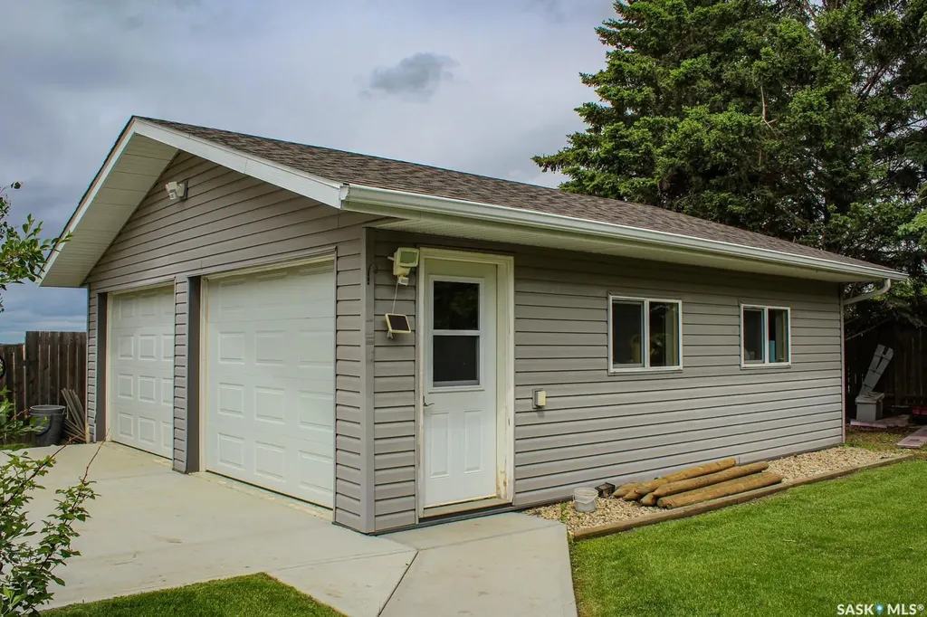 118 Babington Avenue W Melfort SK S0E 1A0