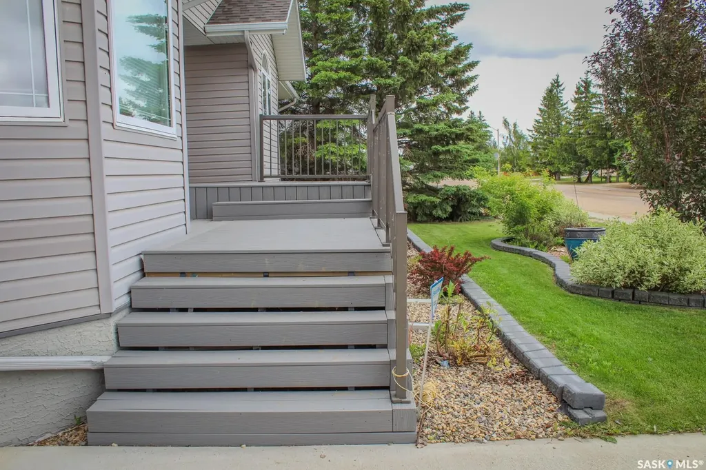 118 Babington Avenue W Melfort SK S0E 1A0