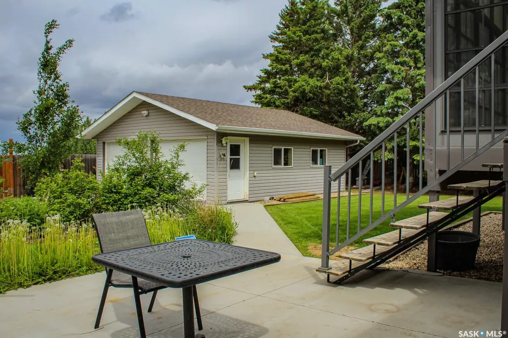118 Babington Avenue W Melfort SK S0E 1A0