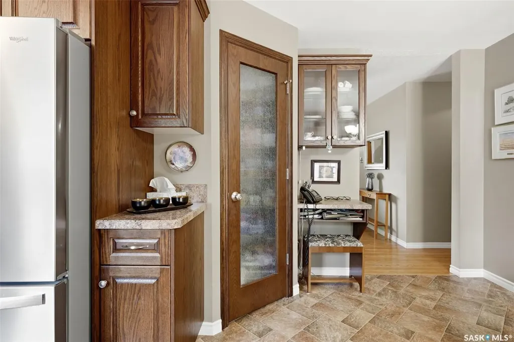 419 Garnet Street N Regina SK S4R 3T2