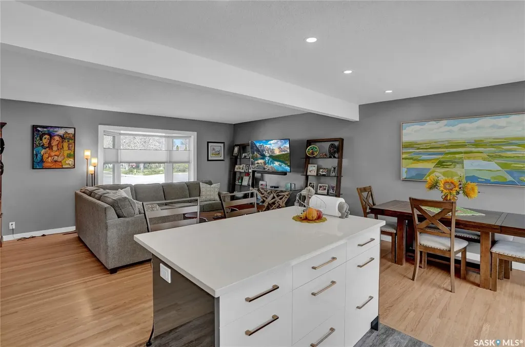 117 Douglas Avenue E Regina SK S4N 1H2