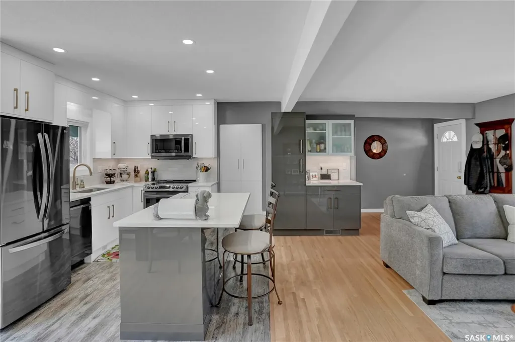 117 Douglas Avenue E Regina SK S4N 1H2