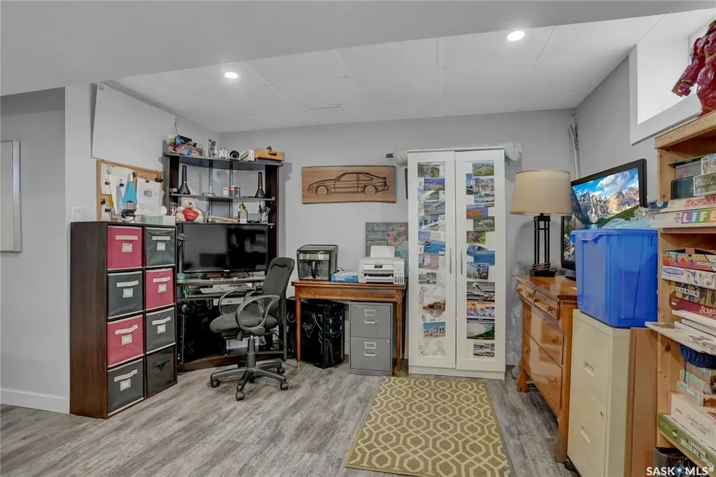 117 Douglas Avenue E Regina SK S4N 1H2