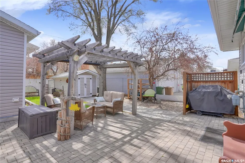 117 Douglas Avenue E Regina SK S4N 1H2